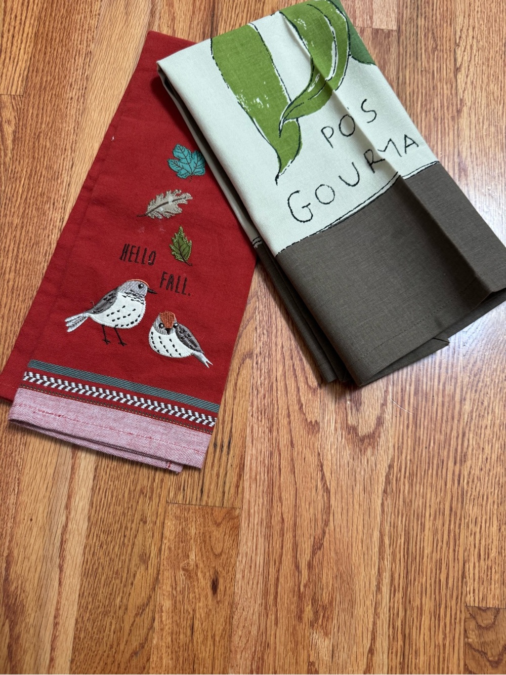 Autumn Bird Red Tea Towel & Green Gourmand Kitchen Towel Set